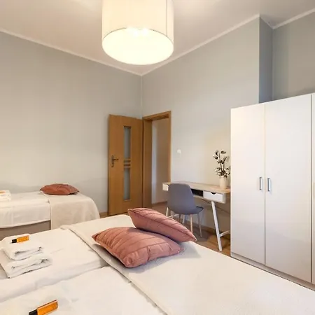 Castle View Krasinskiego Avenue